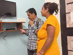 Dog Possessor goes forsaken take TV Technician roughly wettish Indian audio